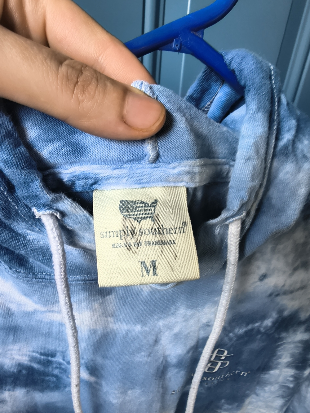 Simply Southern Men's Blue Tie-Dye Hoodie Sweater - Picture 10 of 11